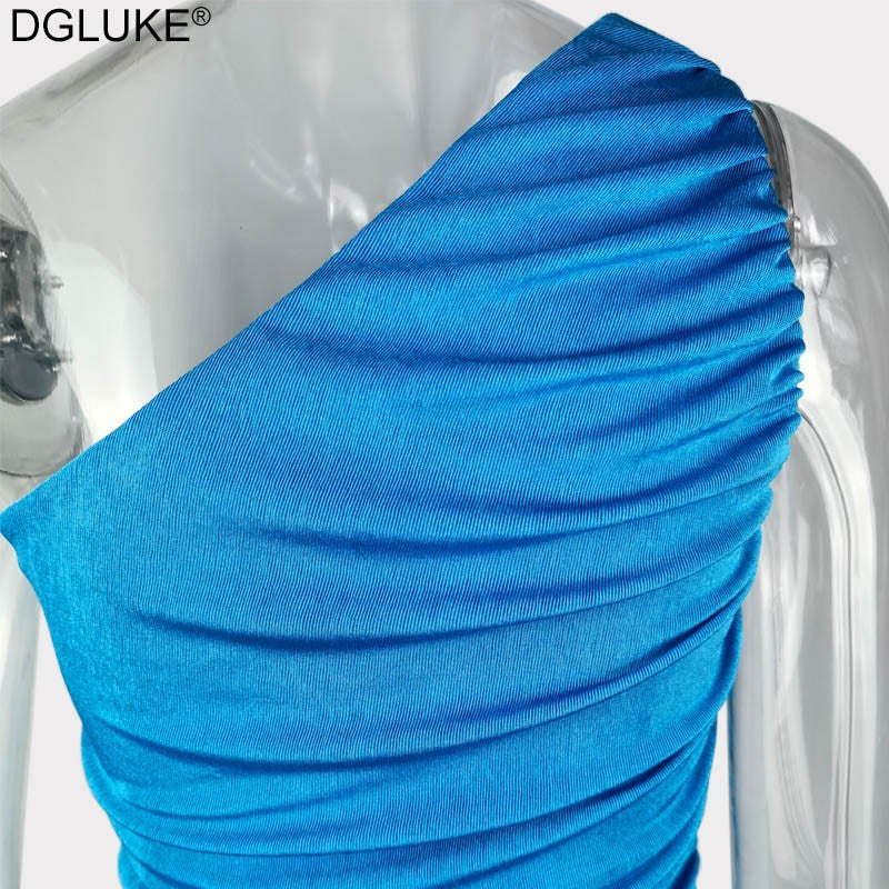 Vestido Curto Assimétrico com Franzido