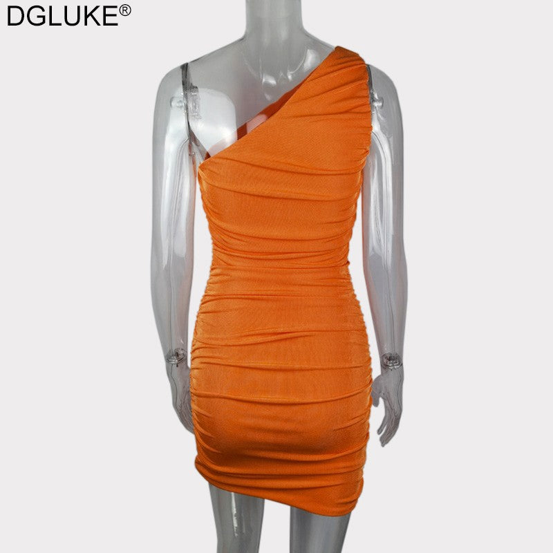 Vestido Curto Assimétrico com Franzido