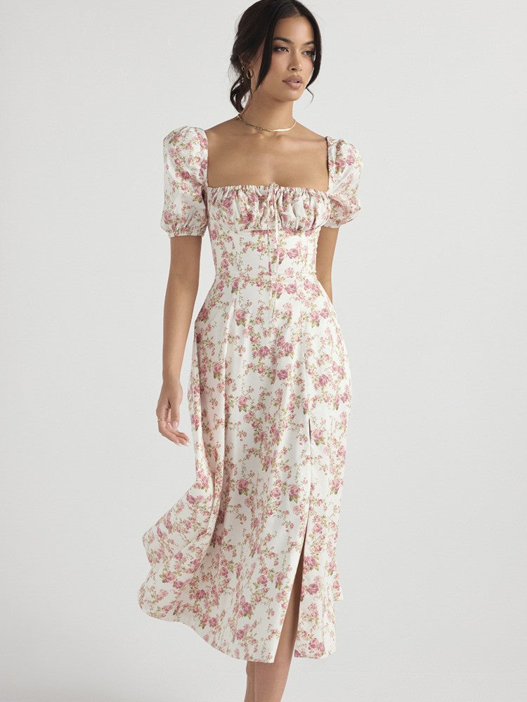 Vestido Romântico com Decote Quadrado e Babados